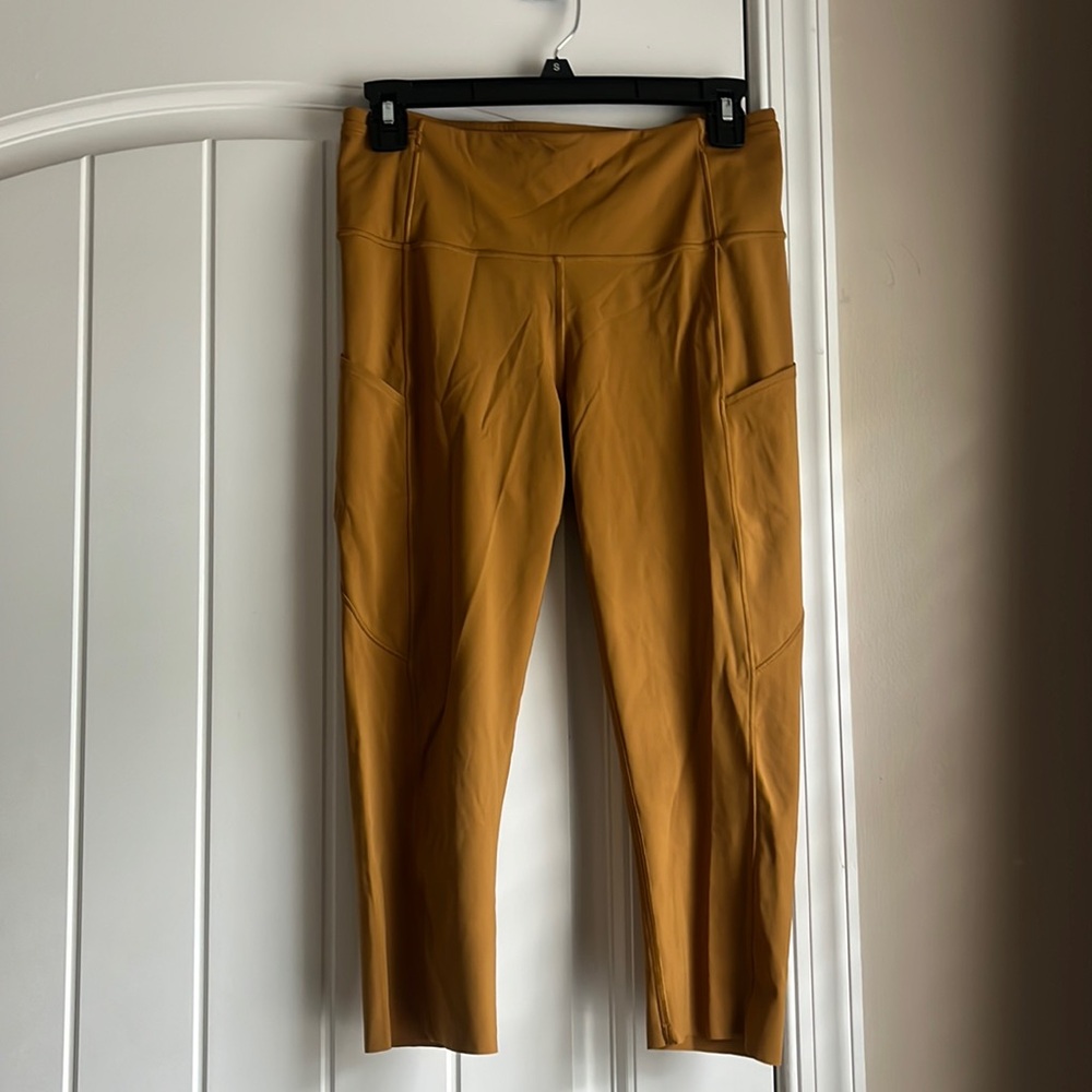 Lululemon Leggings with Side Pockets